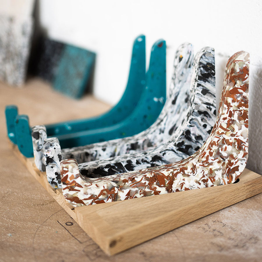 Ederrak, racks pour planches de surf réalisés à partir de plastiques recyclés et fabriqués au pays basque